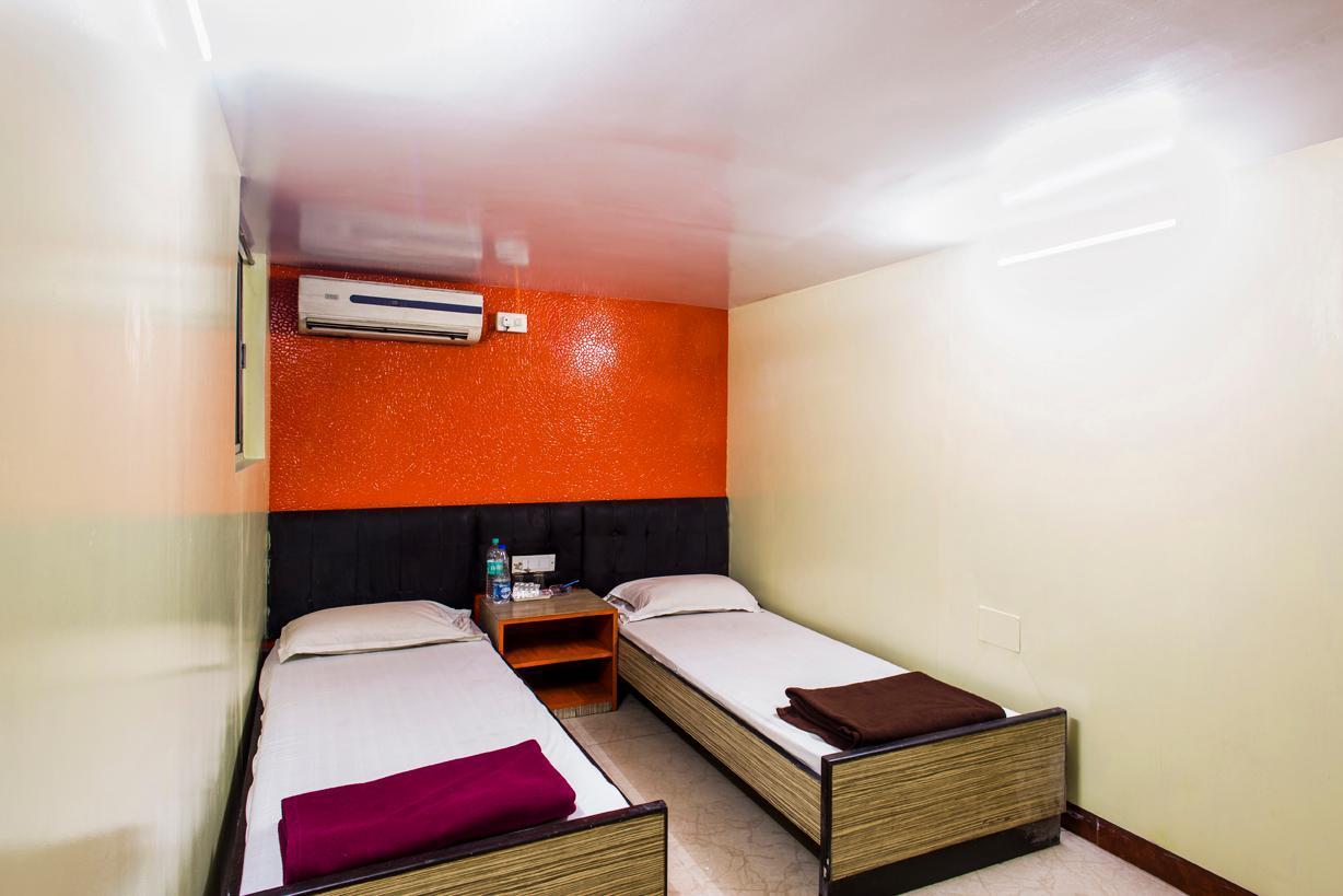 Hotel Samrat Калькутта Экстерьер фото